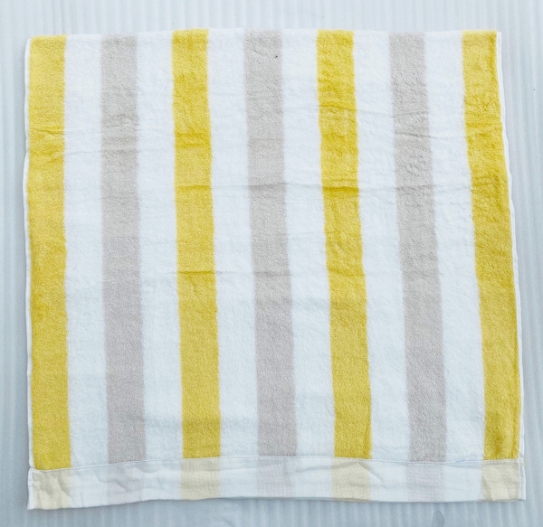 Khăn tắm kẻ sọc vàng Songwol xuất Nhật dư (60x120cm)