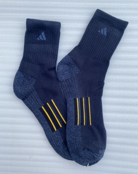 Tất Adidas thể thao xuất dư nam cổ trung, màu đen, set 4