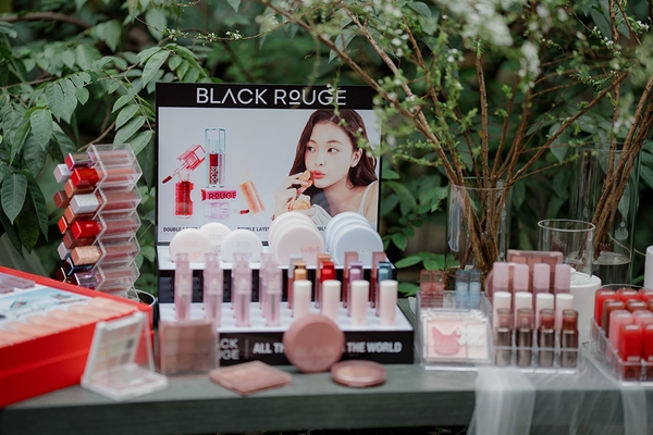 HÀNH TRÌNH 10 NĂM BLACK ROUGE VÀ NHỮNG DẤU ẤN VIỆT