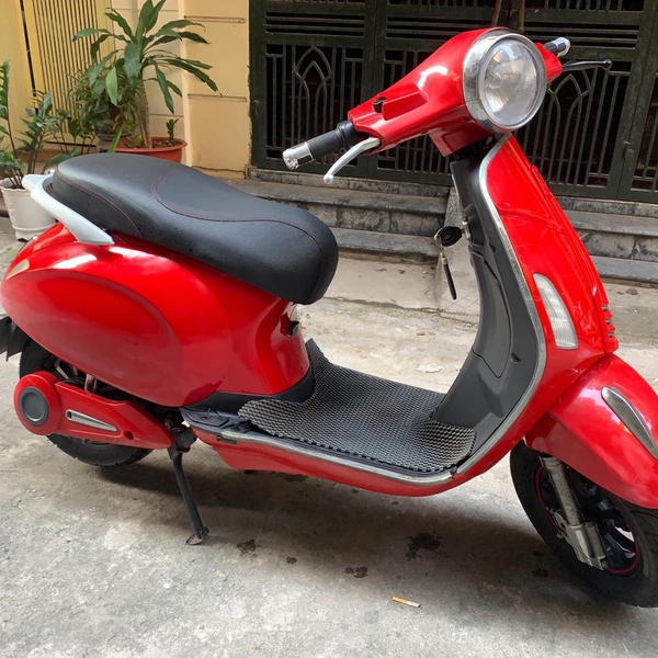 xe-may-dien-vespa