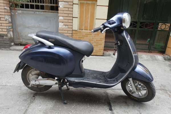 xe-may-dien-nijia-vespa-mau-xanh-than-90