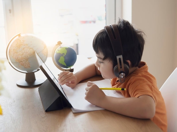 Làm thế nào để giúp trẻ học tốt tiếng Anh tại nhà