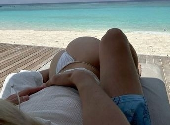 Chỗ nhạy cảm của con gái nằm ở đâu ngoài điểm G? Còn bao nhiêu điểm nhạy cảm khác? Giải đáp chi tiết