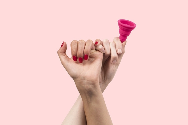 Giải Đáp: Đang Dùng Cốc Nguyệt San Có Quan Hệ Được Không Và Cần Lưu Ý Gì?