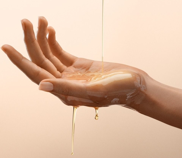 Dùng dầu ăn thay thế gel bôi trơn có ổn không? Có gây hại gì không? Giải đáp chi tiết để an tâm