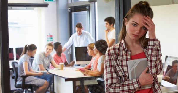 Người hướng nội là gì? Tính cách, ưu nhược điểm của người hướng nội