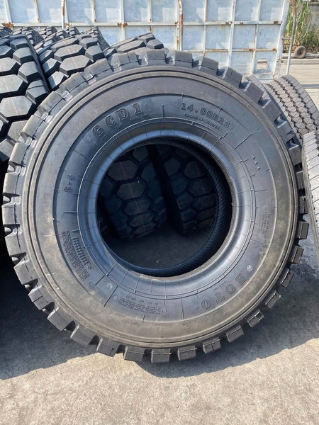 Lốp 14.00R25 GCD1 hiệu BOTO