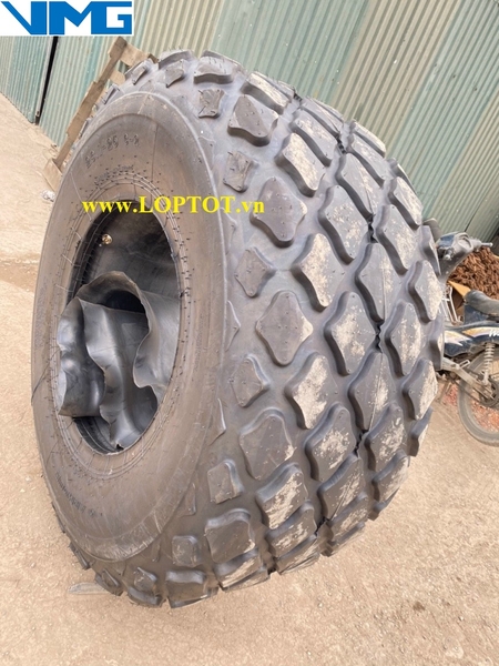 Lốp Xe lu 23.1-26/12PR ARMOUR, Deestone