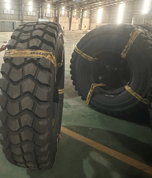 Lốp 14.00R25 hiệu BOTO, giá thanh lý cực tốt