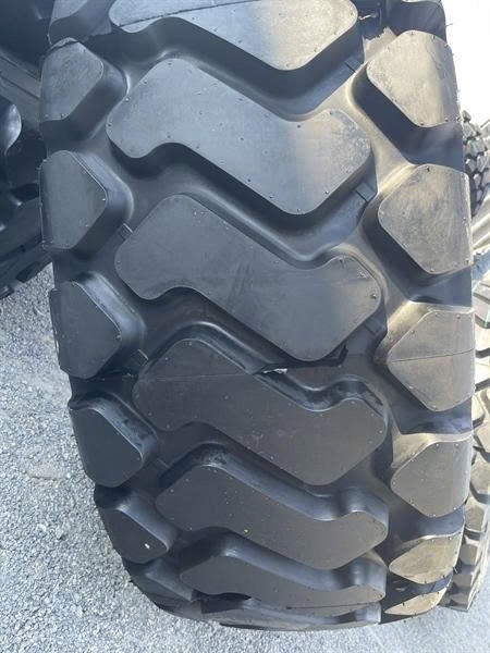 Lốp bố thép 20.5R25 hiệu TRIANGLE