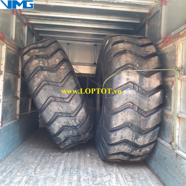 Lốp máy xúc XCMG LW500KN 23.5-25