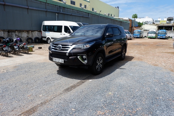 XE TỰ LÁI 7 CHỖ