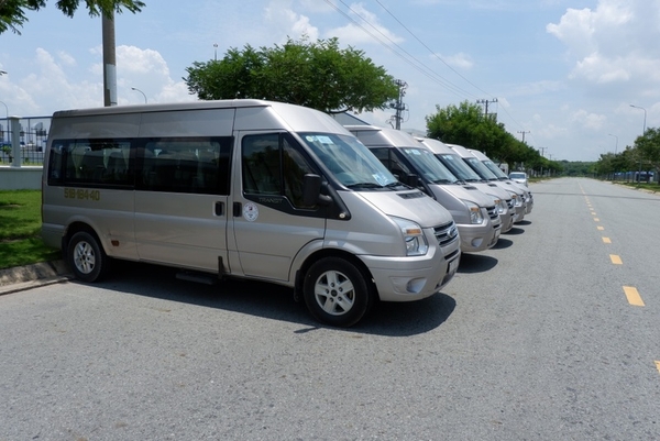 XE ĐƯA ĐÓN CB-CNV 16 CHỖ