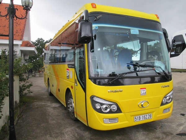 XE THAM QUAN DU LỊCH 29 - 33 CHỖ