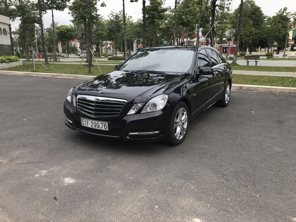 XE TỰ LÁI 4 CHỖ