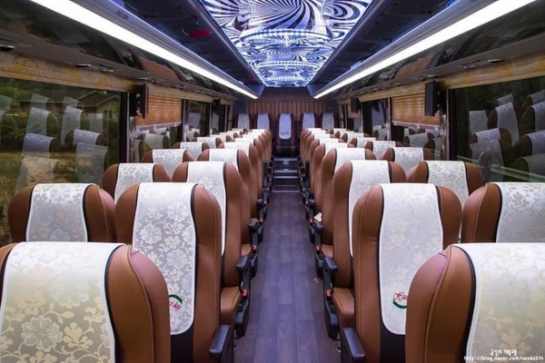 XE THAM QUAN DU LỊCH 45 CHỖ