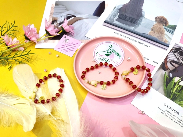Lắc tay phong thủy hạt ngọc đỏ mix thỏ ngọc