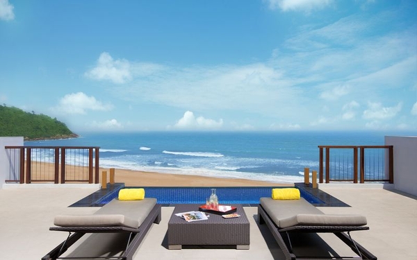 Angsana Lăng Cô Resort