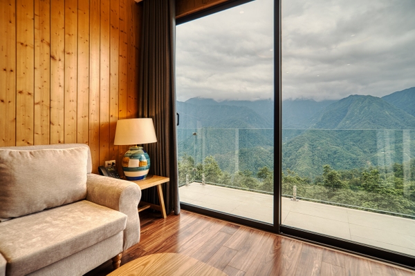 Lady Hill Sapa Resort