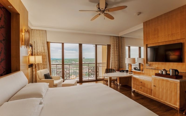 The Grand Hồ Tràm