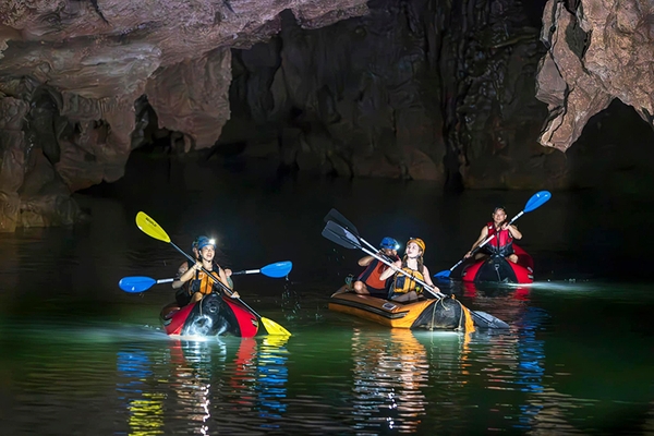 Tour ghép Quảng Bình 3 Ngày 2 Đêm: Phong Nha Kẻ Bàng – Sông Chày Hang Tối – Động Thiên Đường – Suối Nước Moọc – Vũng Chùa