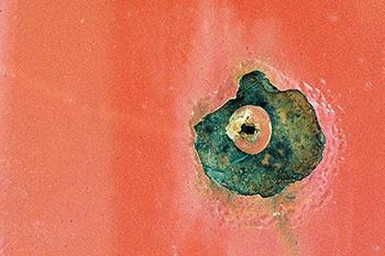 LỖI ĂN MÒN SƠN (CORROSION CREEPBACK)