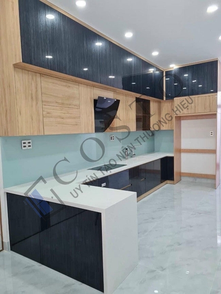Bảng giá kính màu ốp bếp