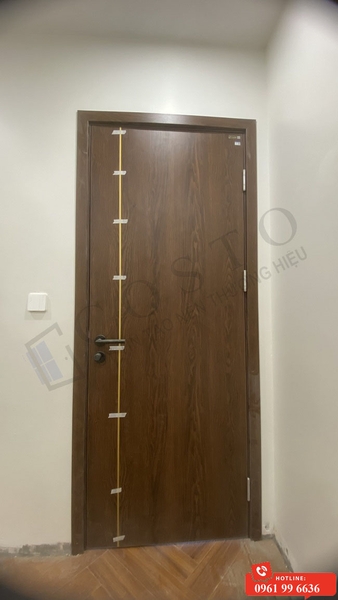 báo giá cửa nhựa gỗ composite