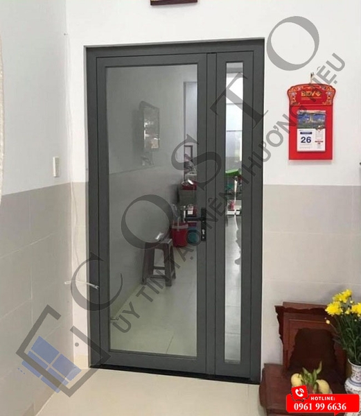 Cửa 2 cánh lệch