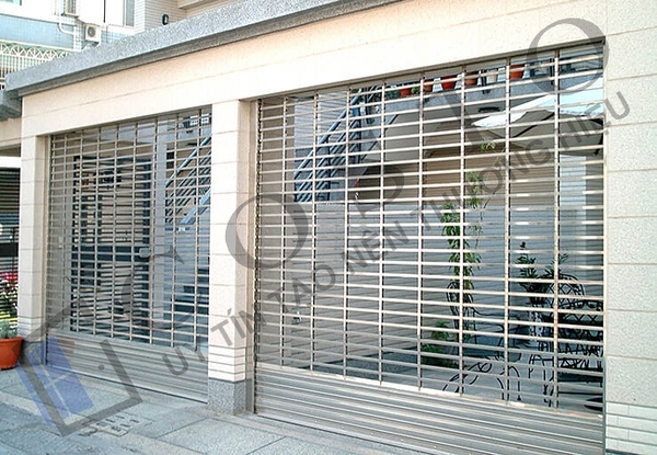 Cửa cuốn Inox