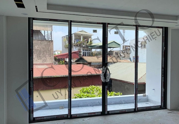 Cửa đi lùa 4 cánh Xingfa hệ 93