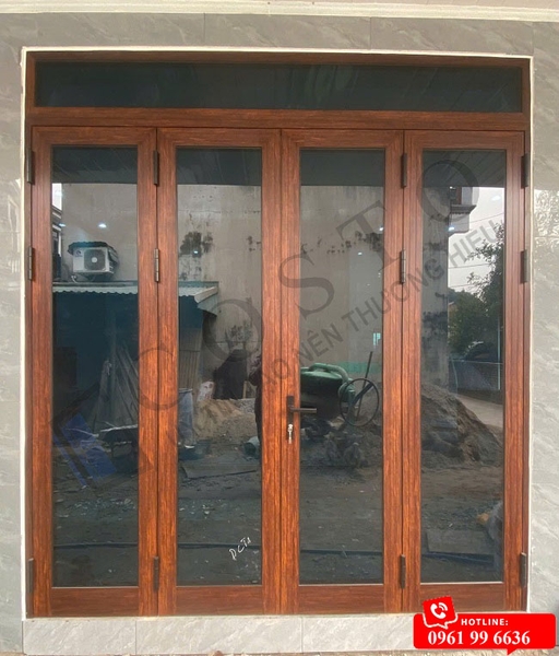 Cửa đi nhôm vân gỗ trắc