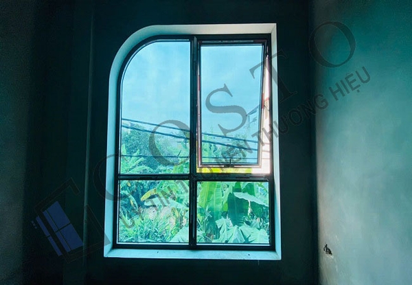 Cửa hất 1 cánh