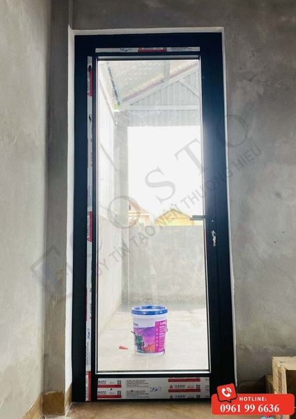 cửa nhôm kính nhà vệ sinh
