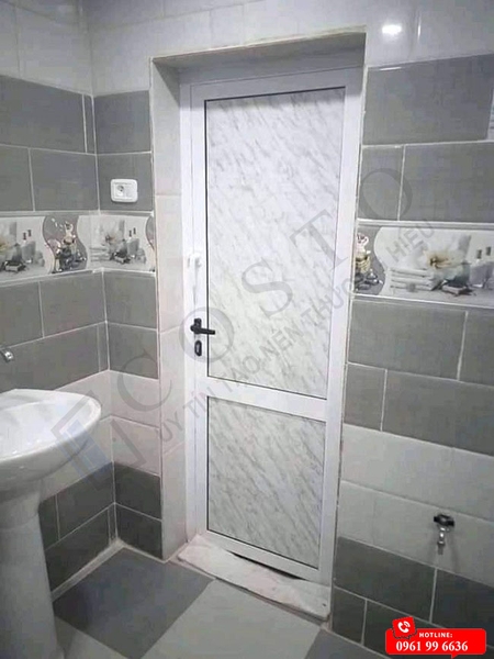 Cửa nhôm kính nhà vệ sinh