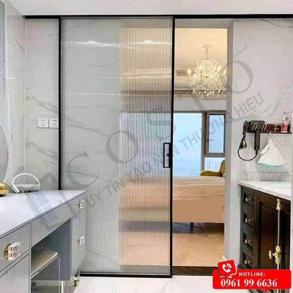 cửa nhôm nhà vệ sinh giá bao nhiêu