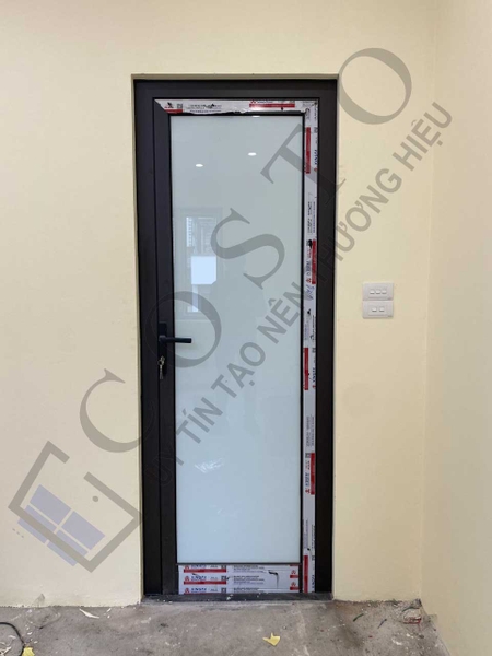 Cửa nhôm xingfa 1 cánh phòng ngủ