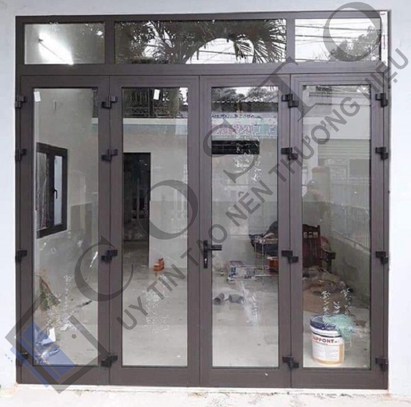 Cửa nhôm Xingfa 4 cánh kính cường lực