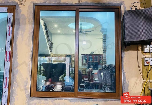 cửa nhôm Xingfa giả gỗ
