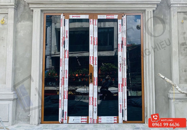 Cửa nhôm Xingfa màu vân gỗ
