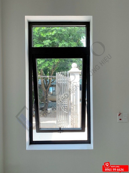 cửa sổ nhôm kính mở hất 