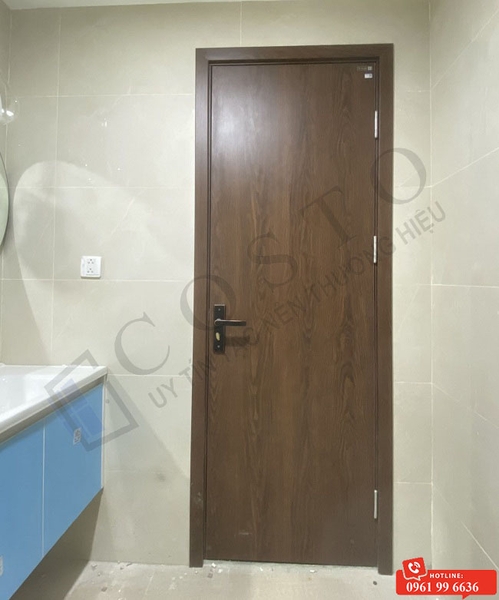 Giá cửa nhựa nhà vệ sinh