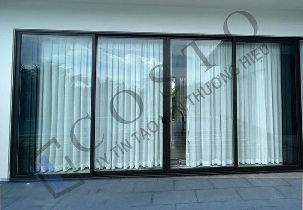 giá cửa phòng nhôm Xingfa