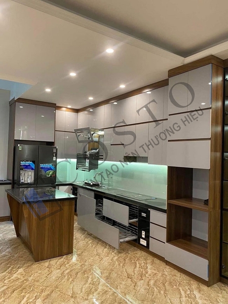 giá kính ốp bếp