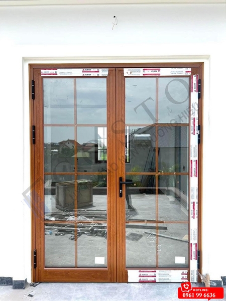 hình ảnh cửa nhôm vân gỗ