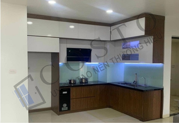 Kính bếp màu trắng sữa