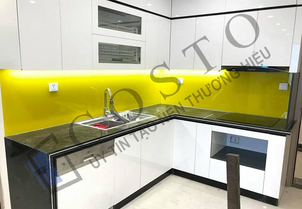 Kính cường lực ốp bếp