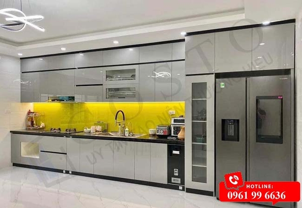 kính ốp bếp chịu nhiệt