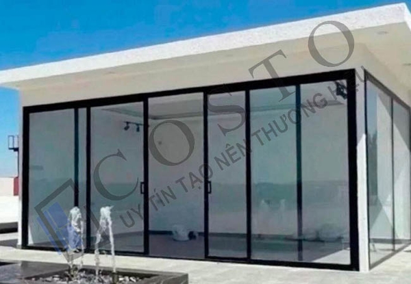 Mẫu cửa đi 4 cánh nhôm Xingfa
