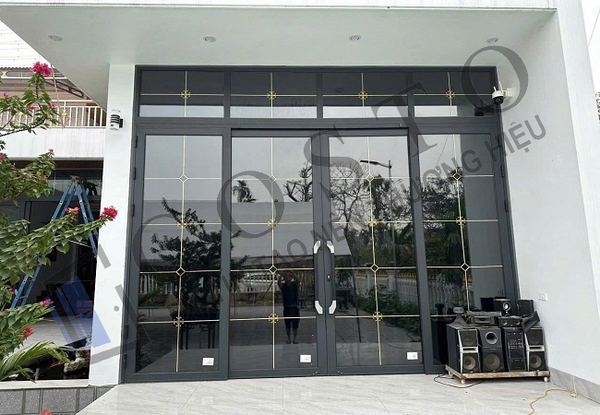 Mẫu cửa lùa quay 4 cánh